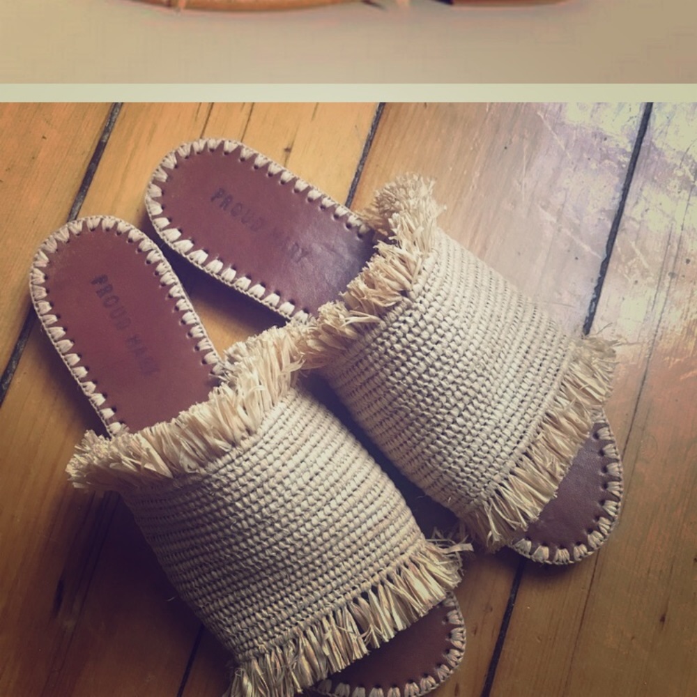 Raffia slides!